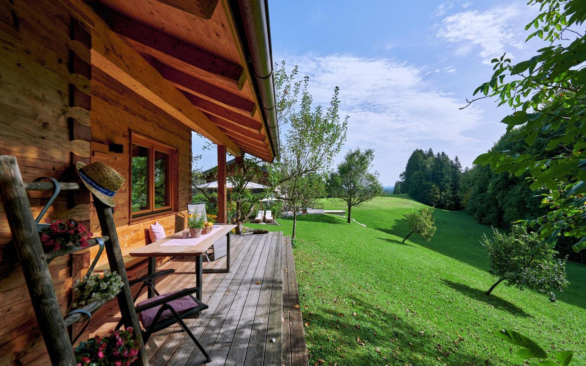 Das Alm-Chalet-Chiemsee Бернау ам Кимзе Екстериор снимка
